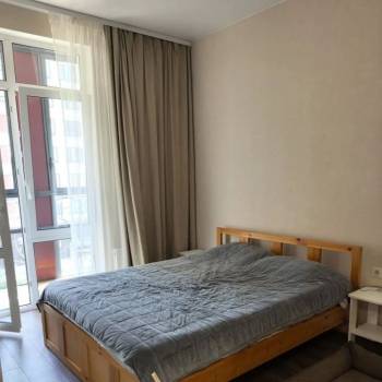 Продается 1-комнатная квартира, 42 м²