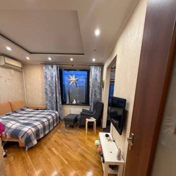 Продается 1-комнатная квартира, 35 м²