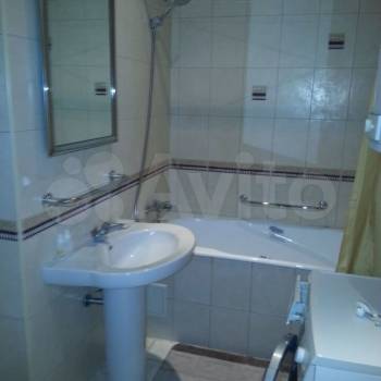 Сдается 1-комнатная квартира, 50,1 м²