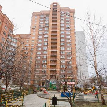 Сдается 1-комнатная квартира, 50,1 м²