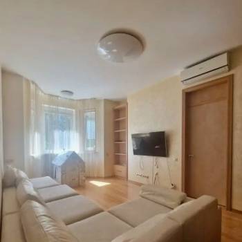 Сдается Многокомнатная квартира, 90 м²