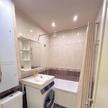 Сдается Многокомнатная квартира, 60 м²
