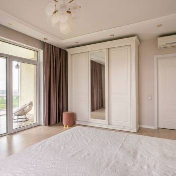 Сдается 2-х комнатная квартира, 82 м²