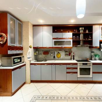 Сдается Многокомнатная квартира, 147 м²