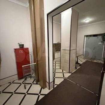 Продается 1-комнатная квартира, 37,8 м²