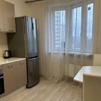 Продается 1-комнатная квартира, 39 м²