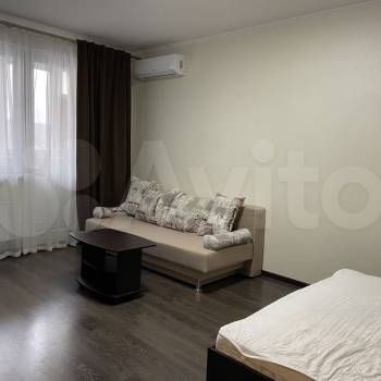 Продается 1-комнатная квартира, 39 м²