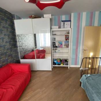 Продается Многокомнатная квартира, 105 м²