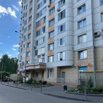 Продается Многокомнатная квартира, 105 м²