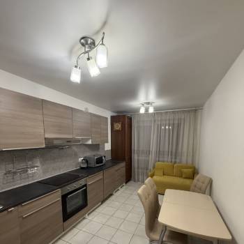 Сдается Многокомнатная квартира, 76 м²