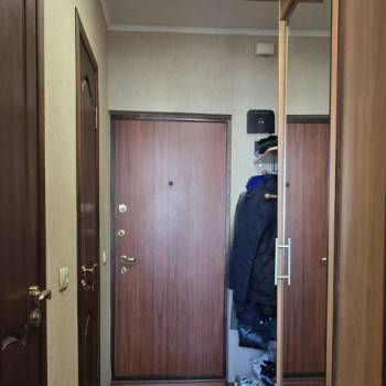 Продается 1-комнатная квартира, 37 м²