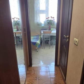 Продается 1-комнатная квартира, 37 м²
