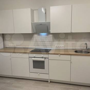 Продается 1-комнатная квартира, 38 м²