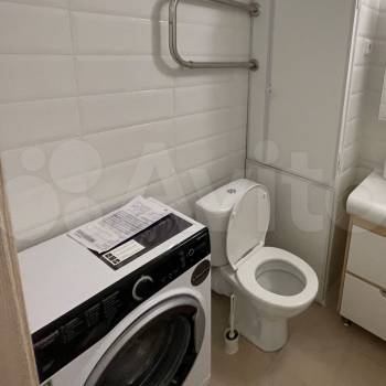Продается 1-комнатная квартира, 38 м²