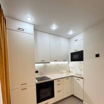 Продается 1-комнатная квартира, 35 м²