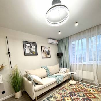Продается 1-комнатная квартира, 35 м²