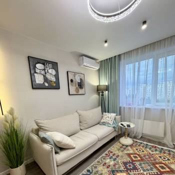 Продается 1-комнатная квартира, 35 м²