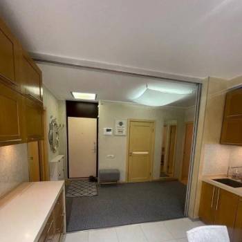 Продается 3-х комнатная квартира, 63 м²