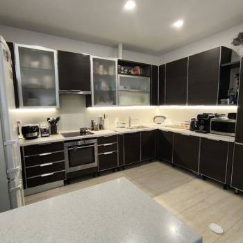 Продается 3-х комнатная квартира, 124 м²