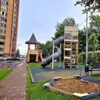 Продается Многокомнатная квартира, 179,2 м²