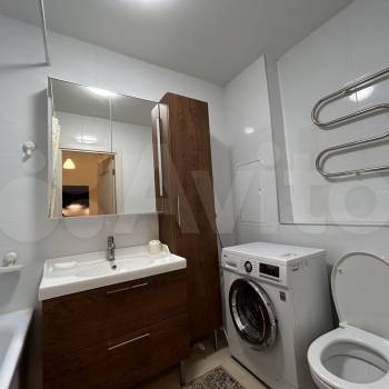 Сдается Многокомнатная квартира, 60 м²