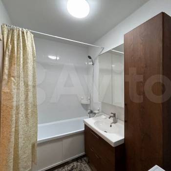 Сдается Многокомнатная квартира, 60 м²