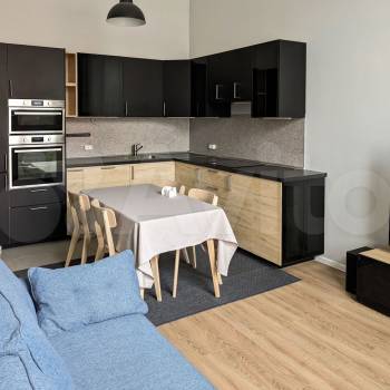 Сдается Многокомнатная квартира, 60 м²