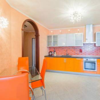 Продается Многокомнатная квартира, 95 м²