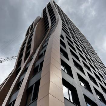 Продается 1-комнатная квартира, 61,1 м²