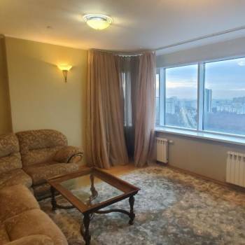 Продается 3-х комнатная квартира, 141 м²