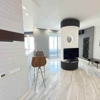 Сдается Многокомнатная квартира, 135 м²