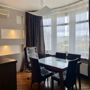 Сдается Многокомнатная квартира, 107 м²