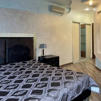 Сдается Многокомнатная квартира, 107 м²