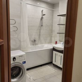 Сдается 2-х комнатная квартира, 73 м²