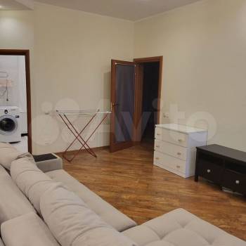 Сдается 2-х комнатная квартира, 73 м²