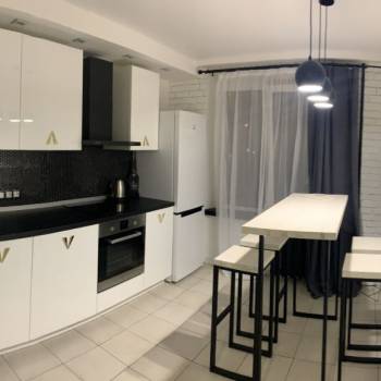 Сдается Многокомнатная квартира, 65 м²