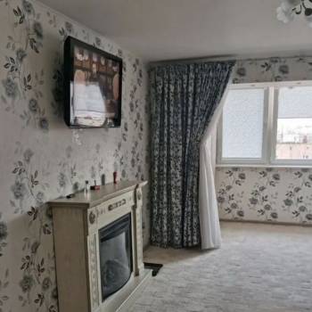 Продается 1-комнатная квартира, 36 м²