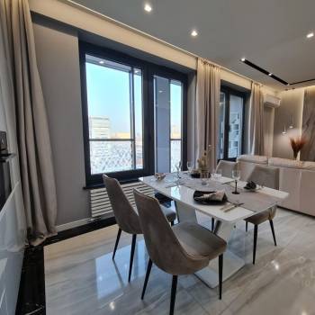Сдается 2-х комнатная квартира, 72 м²