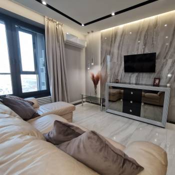 Сдается 2-х комнатная квартира, 72 м²