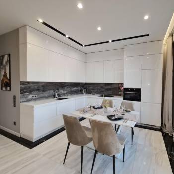 Сдается 2-х комнатная квартира, 72 м²