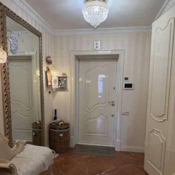 Продается 3-х комнатная квартира, 147,2 м²