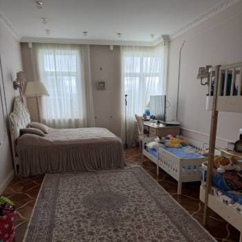 Продается 3-х комнатная квартира, 147,2 м²