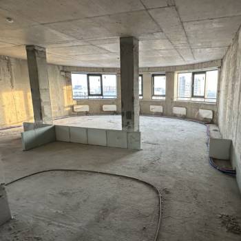 Продается Многокомнатная квартира, 185,8 м²