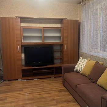 Сдается 1-комнатная квартира, 40 м²