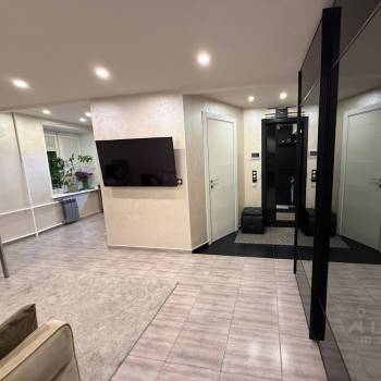 Сдается Многокомнатная квартира, 60 м²