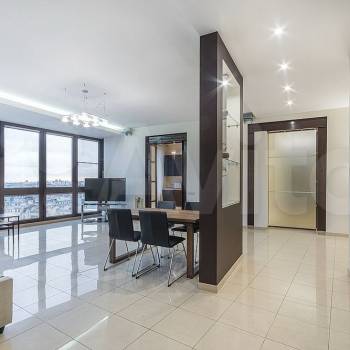 Сдается Многокомнатная квартира, 100 м²