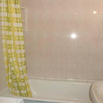 Сдается Комната, 80 м²