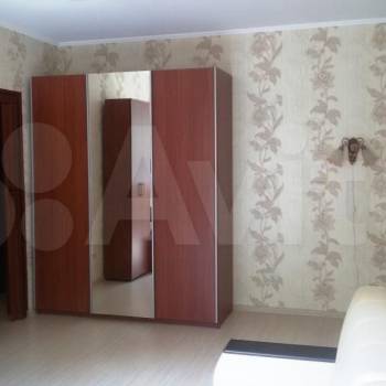 Продается 1-комнатная квартира, 39 м²