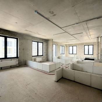 Продается Многокомнатная квартира, 82 м²