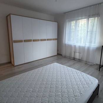 Сдается 2-х комнатная квартира, 57,2 м²